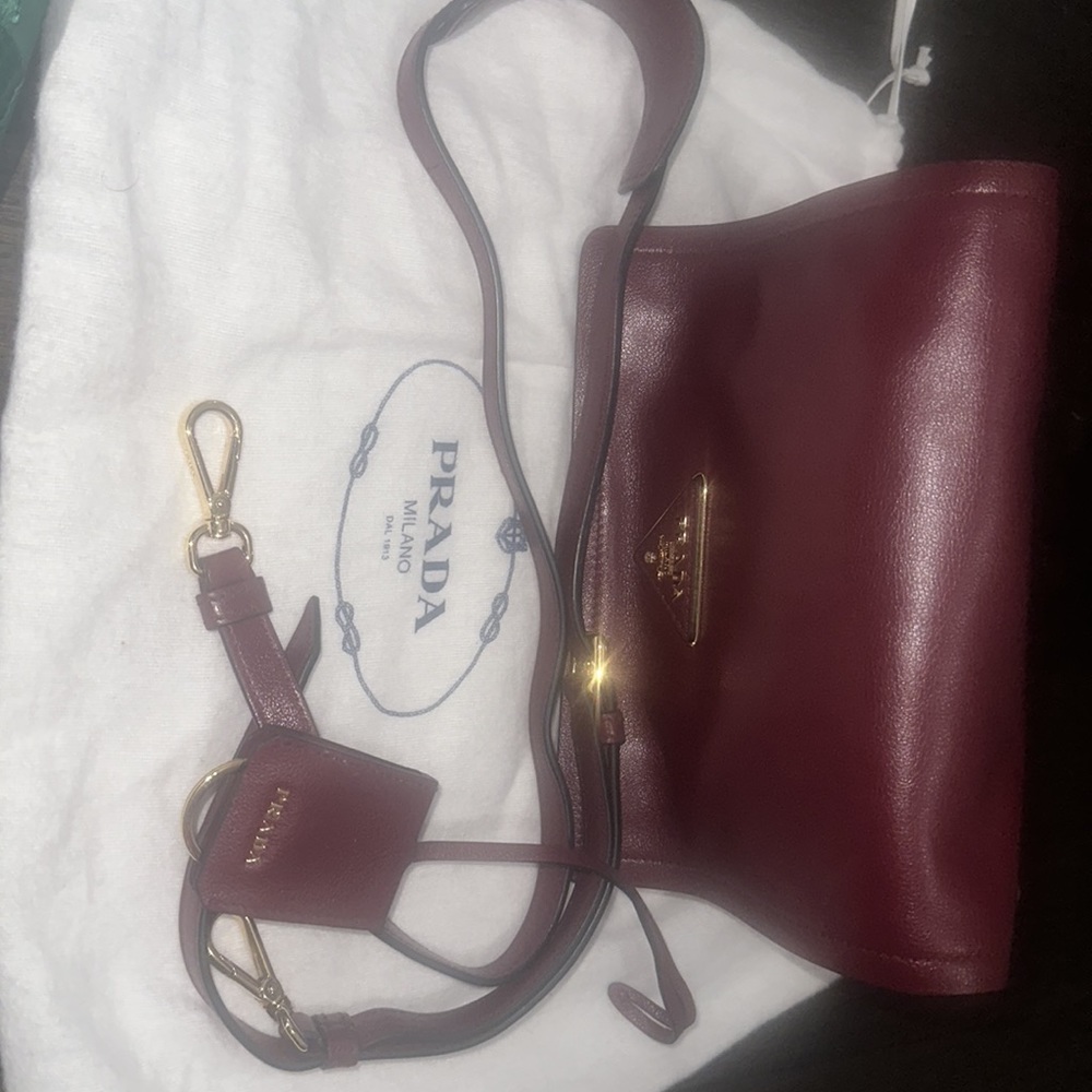 Prada cross body - Picture 6 of 6
